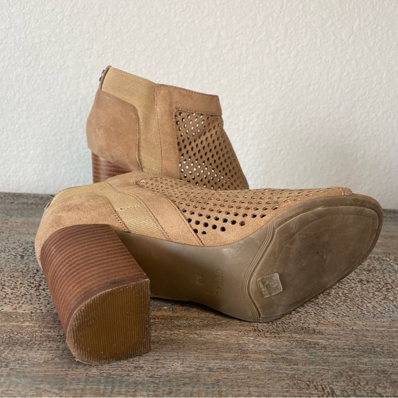 Guess Olysa Sandal Tan Size 7.5 Women’s Open Toe Slip On Block Heel - Picture 7 of 11